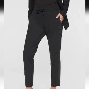 Athleta Metro Downtown Ankle Pant Black GUC